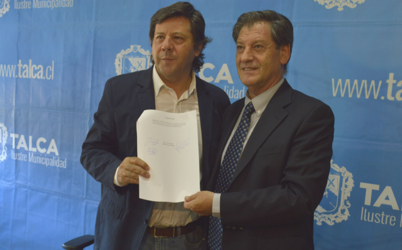 Alcalde Juan Castro y diputado Lorenzini promueven 12 de febrero como feriado