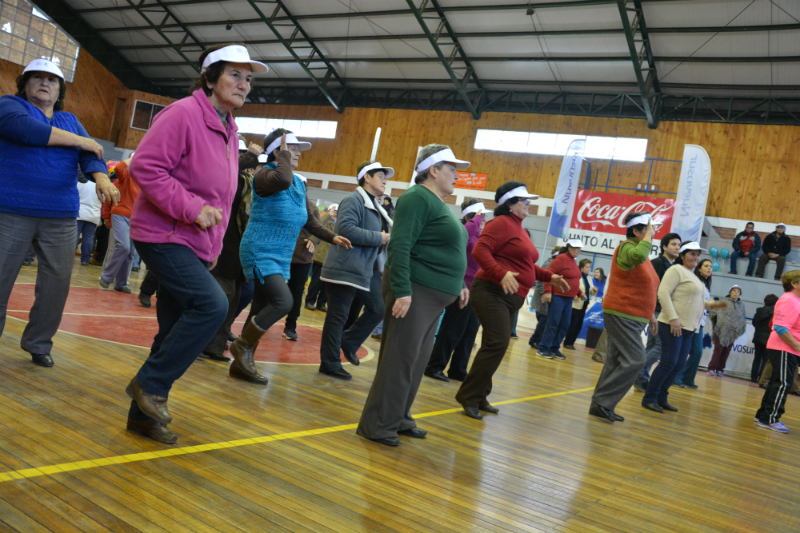 Más de 300 adultos mayores llegaron a celebrar el Día Contra Maltrato a la Vejez