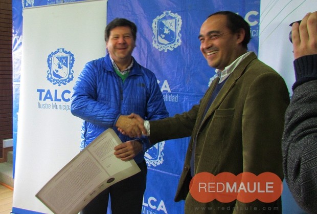 REDMAULE.COM: Alcalde Juan Castro lanzó ciclo de Conferencias “La Independencia en Talca”