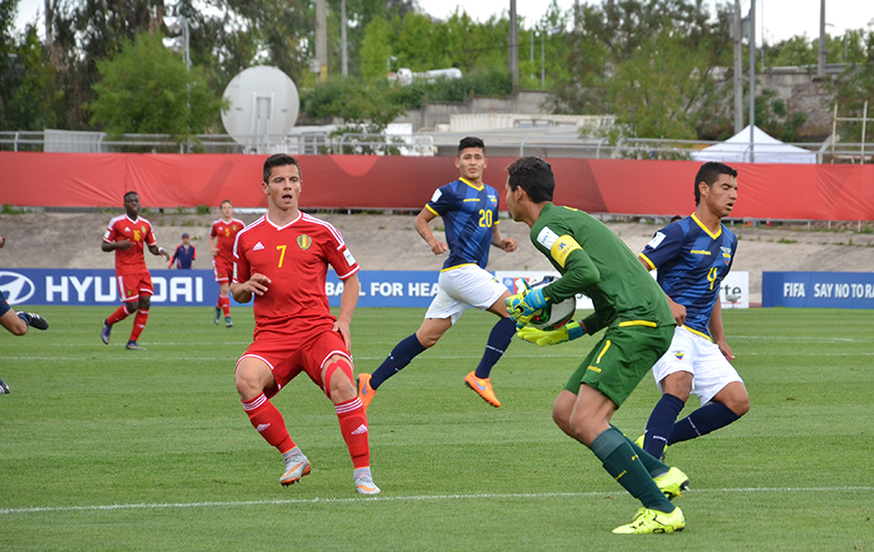 Talquinos disfrutaron de tercera jornada del Mundial Sub 17 en el Estadio Fiscal