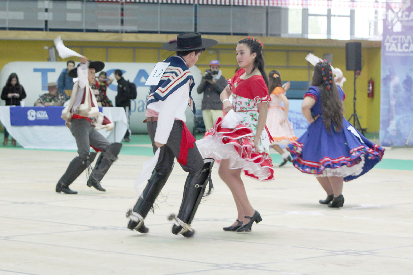 Exitosa primera jornada del Campeonato Regional Interescolar de Cueca