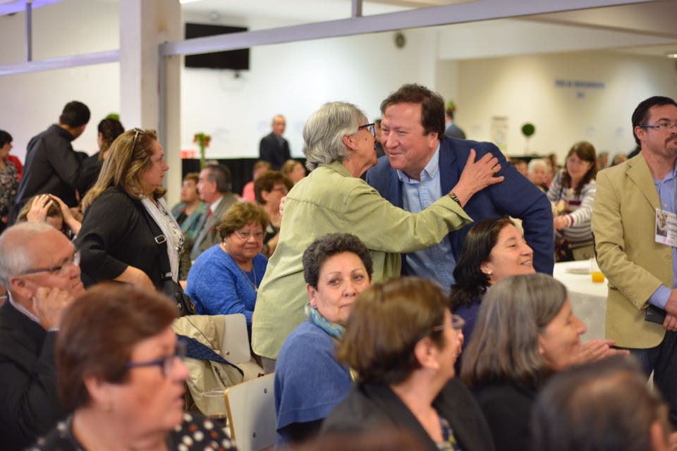 Municipalidad de Talca celebra Día del Adulto Mayor con velada bailable para mil personas