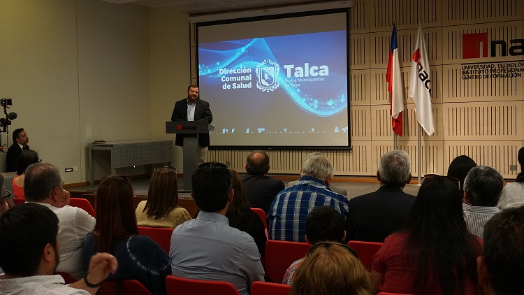 Emotiva ceremonia para 14 funcionarios municipales acogidos a jubilación