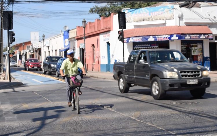 Municipio y Carabineros realizan actividad preventiva para ciclistas