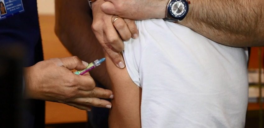 Talca inicia proceso de vacunación contra el Papiloma a niños