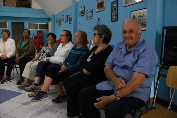 Municipio talquino lleva talleres de verano para adultos mayores a veinte sedes de la comuna