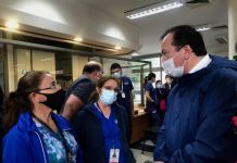 Alcalde de Talca despliega operativo para vacunación en domicilio a toda la población de adultos mayores