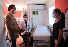 Alcalde Juan Carlos Díaz pone en marcha atención de clínica móvil para Talca