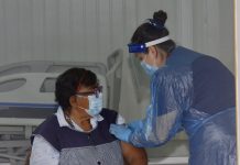 Vacunación contra el Covid-19 también llegó para los adultos mayores del ex Hospicio