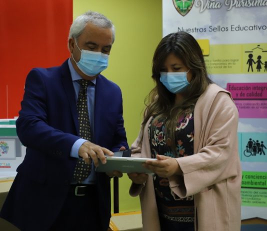 Más de 2 mil tablets ha entregado la Municipalidad de Talca para favorecer la educación a distancia