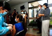 Alcalde Juan Carlos Díaz aseguró que aplicación de segunda dosis en adultos mayores será en domicilio