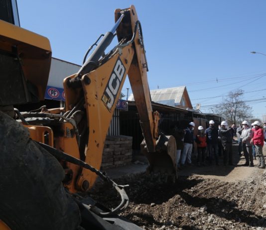 Comenzaron obras de mejoramiento de calles y veredas en sector Las Américas de Talca