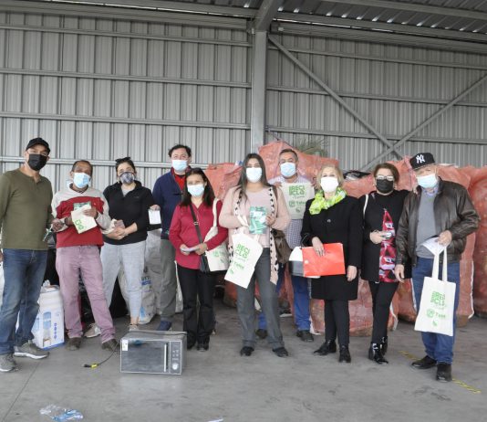 FUNCIONARIOS DEL SEGUNDO JUZGADO DE POLICÍA LOCAL SE COMPROMETEN CON EL MEDIOAMBIENTE