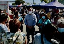 Alcalde de Talca, se reúne con los sindicatos de la Feria de Las Pulgas para dar a conocer el Decreto que autoriza el cierre de la 11 oriente