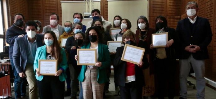 Reconocimiento a mujeres en Concejo 01