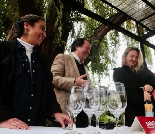 Alcalde de Talca invita a una nueva versión del Boulevard del Vino en Espacio TUE