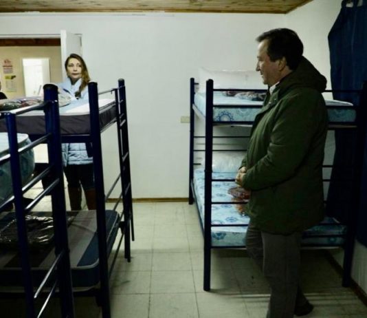 Alcalde de Talca anuncia habilitación de albergue con implementación propia del municipio