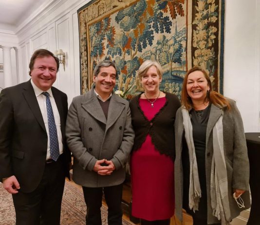 Alcalde de Talca participa en encuentro clave en el combate por un Chile sin contaminación