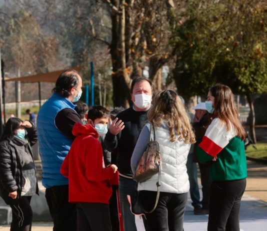 Alcalde Juan Carlos Díaz junto a deportistas hace un llamado a que se revise restricción de actividades deportivas por preemergencia