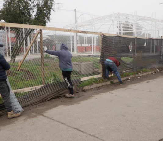 Personal municipal realiza cierre perimetral de obras de “El Trencito” y proyecto será relicitado