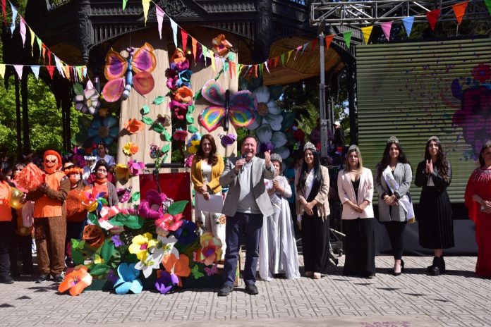 aaa5ffe05aa-de36-455e-940e-de70f671818c