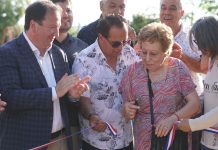 Alcalde de Talca inaugura plaza dotada de iluminación “anti-delincuencia”