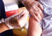 Salud en Talca: Solo el 41% de los adultos mayores está vacunado contra el Covid