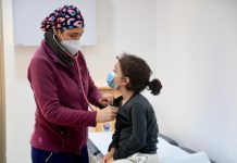 Alcalde Juan Carlos Díaz aumenta 600 horas mensuales de atención médica en Cesfam Bicentenario