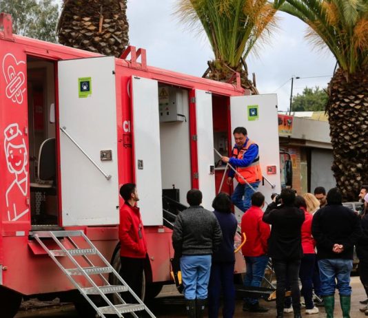 Municipalidad de Talca llegó con la primera parte de la ayuda a Licantén para apoyar labores de normalización