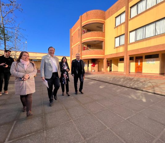Escuela Básica Talca y Liceo Industrial recibirán 1.100 millones de pesos para el mejoramiento de su infraestructura
