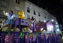 Más de 65 mil personas fueron parte del desfile de carros alegóricos de la Fiesta de la Primavera