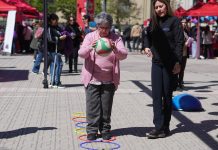 Feria saludable para personas mayores en Talca
