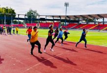 Más de 150 niños y apoderados de escuela municipal participaron de jornada deportiva de atletismo en Estadio Fiscal de Talca
