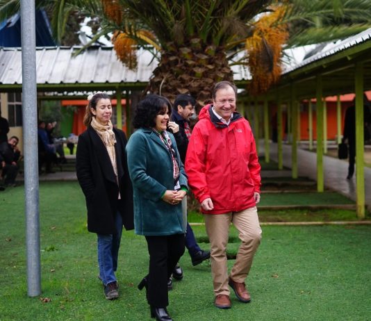 Alcalde Juan Carlos Díaz visitó albergue y corroboró un adecuado funcionamiento 24/7