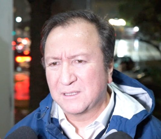 Alcalde Juan Carlos Díaz anuncia suspensión de clases para este jueves 13 y viernes 14 de junio tras frente climático