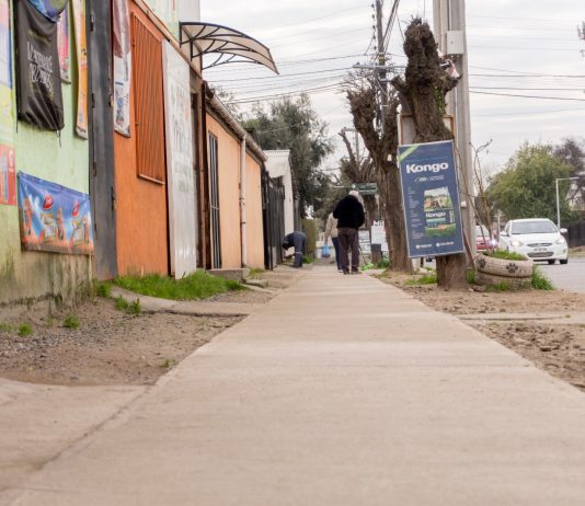 Municipalidad de Talca continua con el mejoramiento de veredas en Faustino González