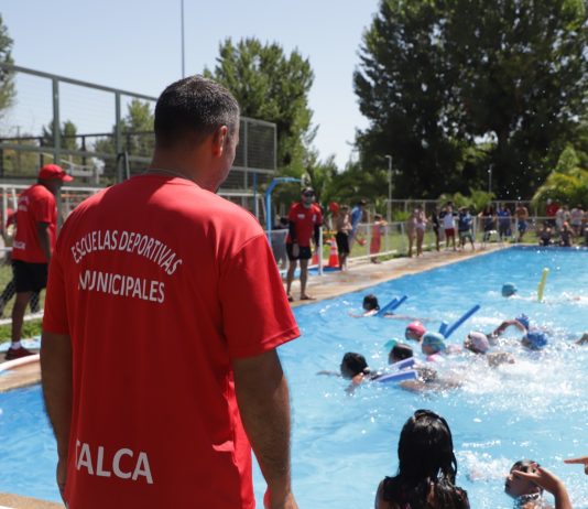 Municipalidad de Talca afina detalles para pronto iniciar la temporada de piscinas y talleres gratuitos de natación en la ciudad