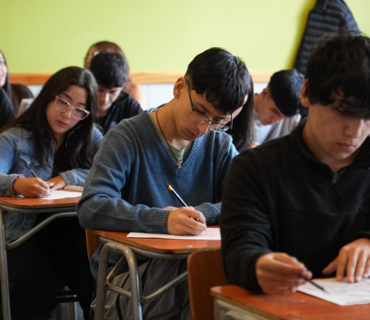 136 estudiantes de Talca inician preuniversitario municipal gratuito para la Prueba de Acceso a la Educación Superior (PAES)