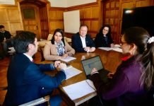 Alcalde Juan Carlos Díaz y senadora Andrea Balladares gestionan apoyo de Subdere para impulsar recuperación del Mercado Central y revitalización del centro de Talca