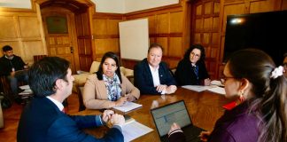 Alcalde Juan Carlos Díaz y senadora Andrea Balladares gestionan apoyo de Subdere para impulsar recuperación del Mercado Central y revitalización del centro de Talca